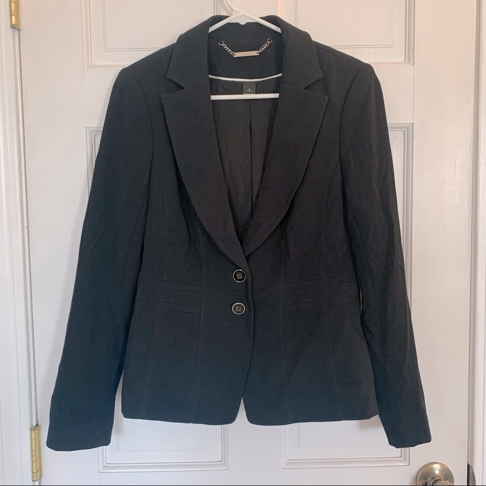 Women’s black blazer